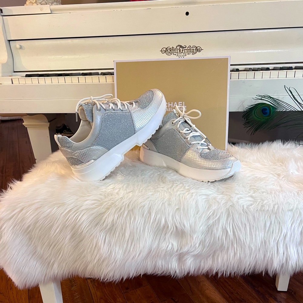 Michael Kors Silver Cosmic Trainers Size 11 Womens. EUC